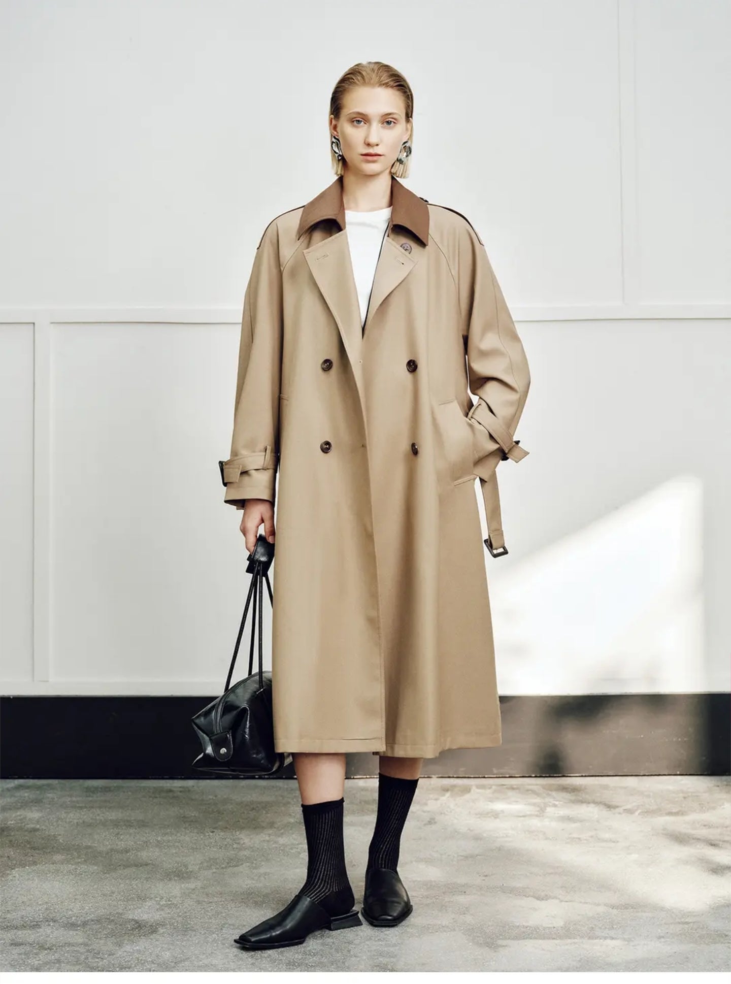 The Classic Trench Coat 26w001