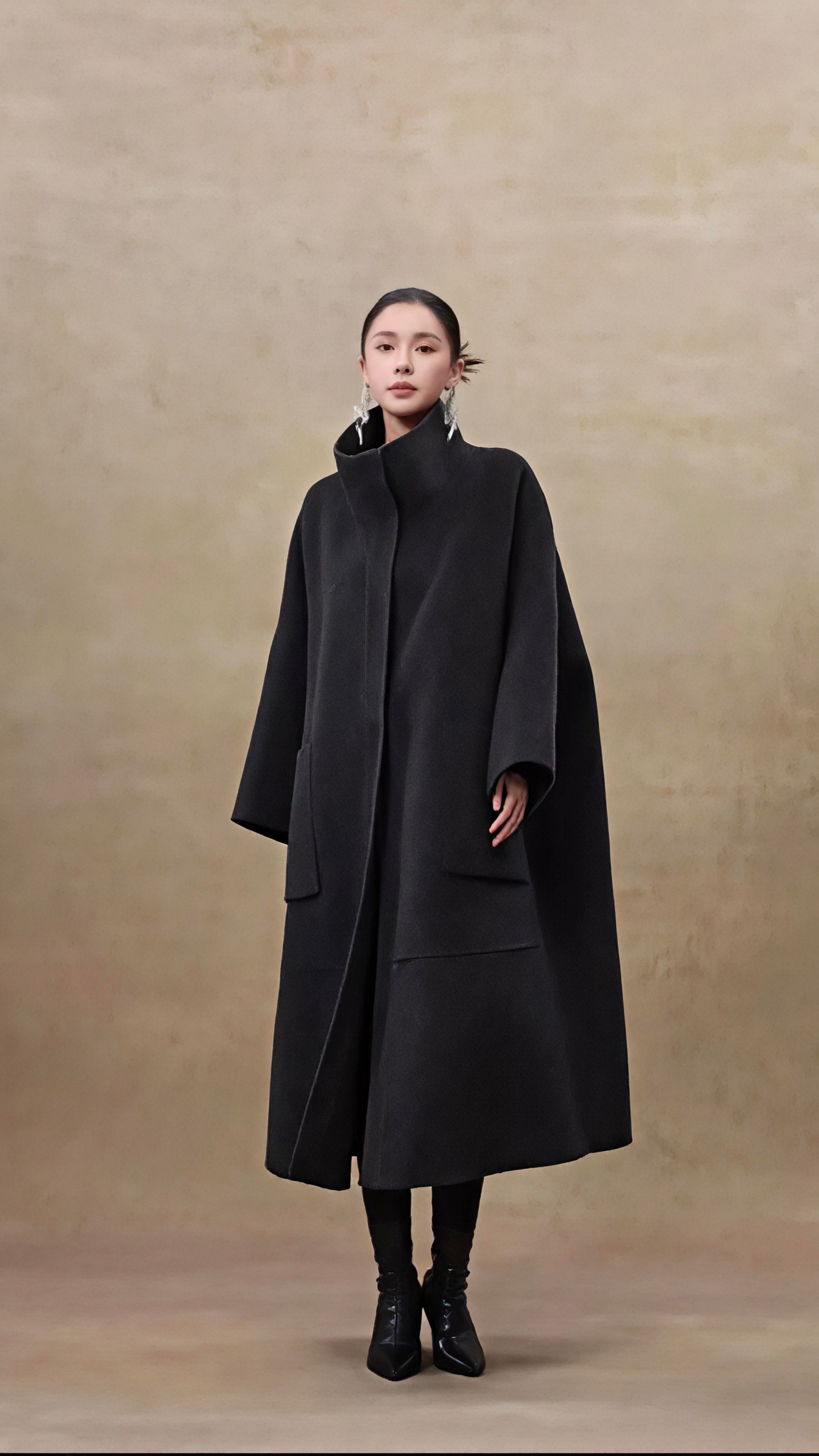 The Mayfair Tri-Blend Coat in Yak, Silk, and Wool QMA740