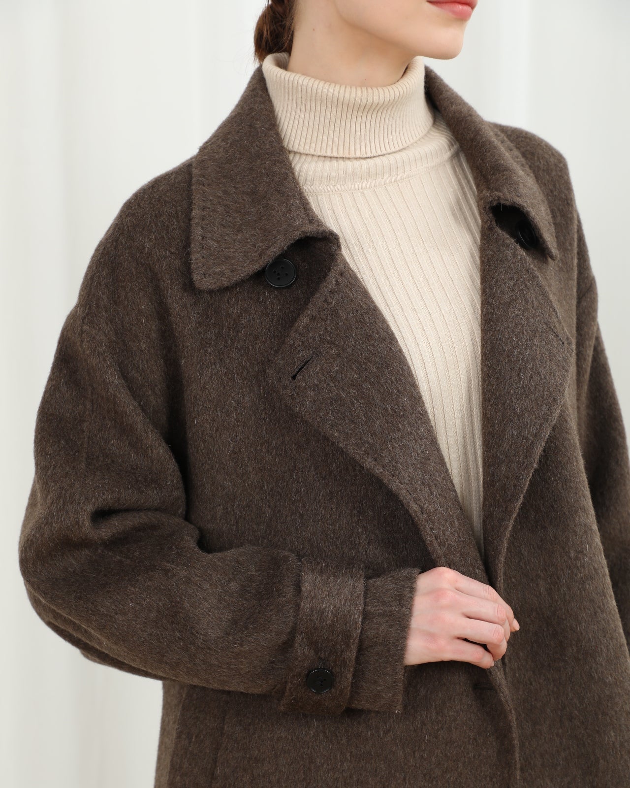 The Belgravia Alpaca-Wool Blend Relaxed Blazer 056