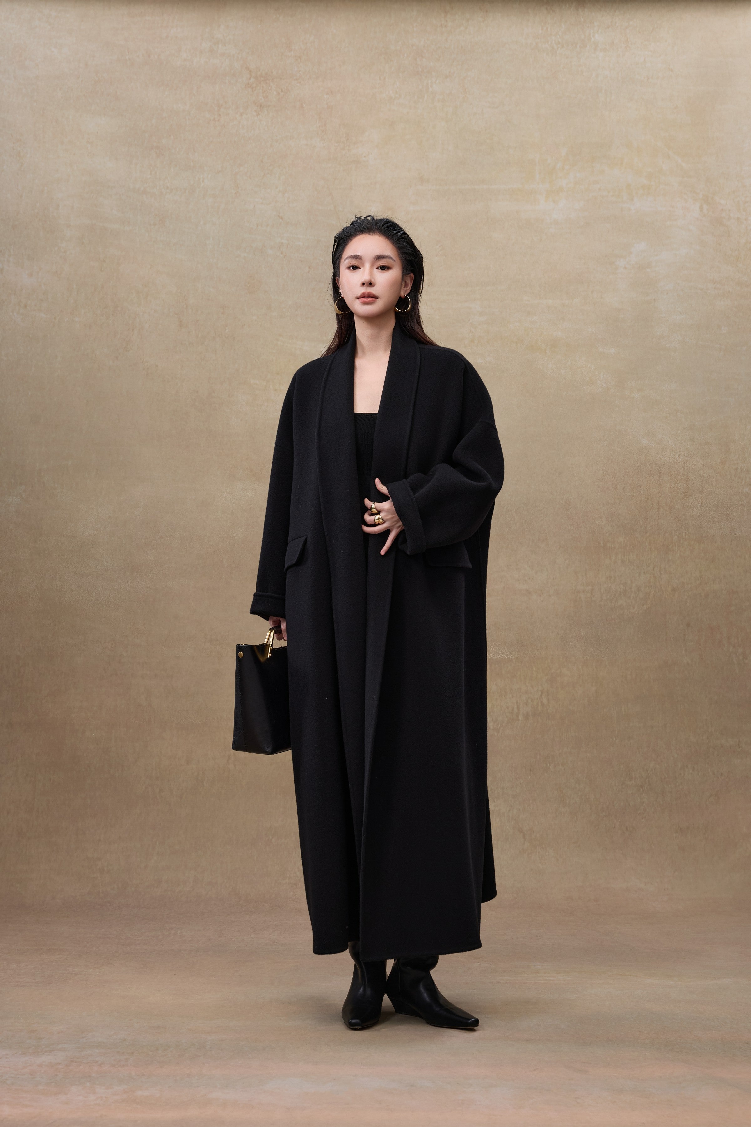 The St. James Structured Architectural Coat in Pure Australian Wool 158-2